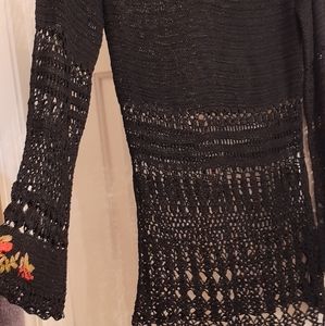 Sisters Knit Pull Over Blouse.